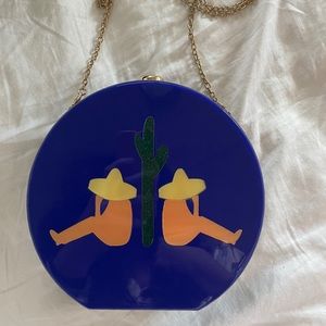 Enamel circle clutch